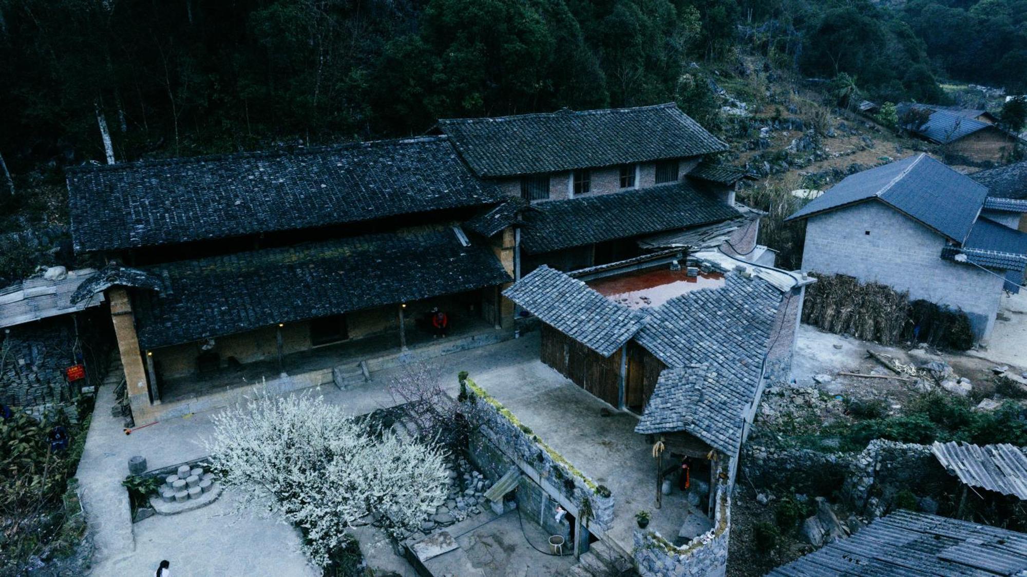 Nha Co Lao Xa Homestay Hmong & Bungalow Air Conditioner Донґван Екстер'єр фото