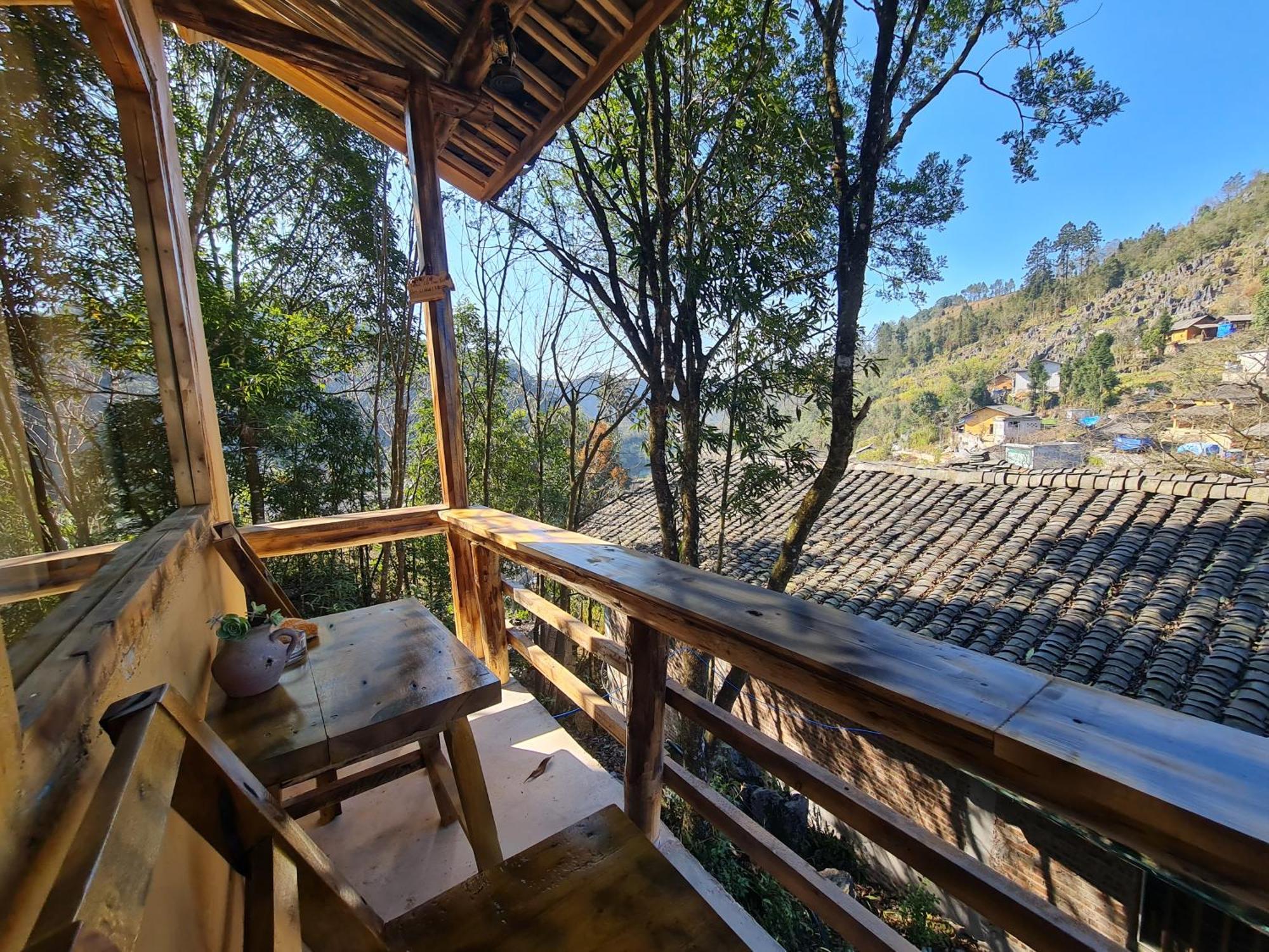 Nha Co Lao Xa Homestay Hmong & Bungalow Air Conditioner Донґван Екстер'єр фото